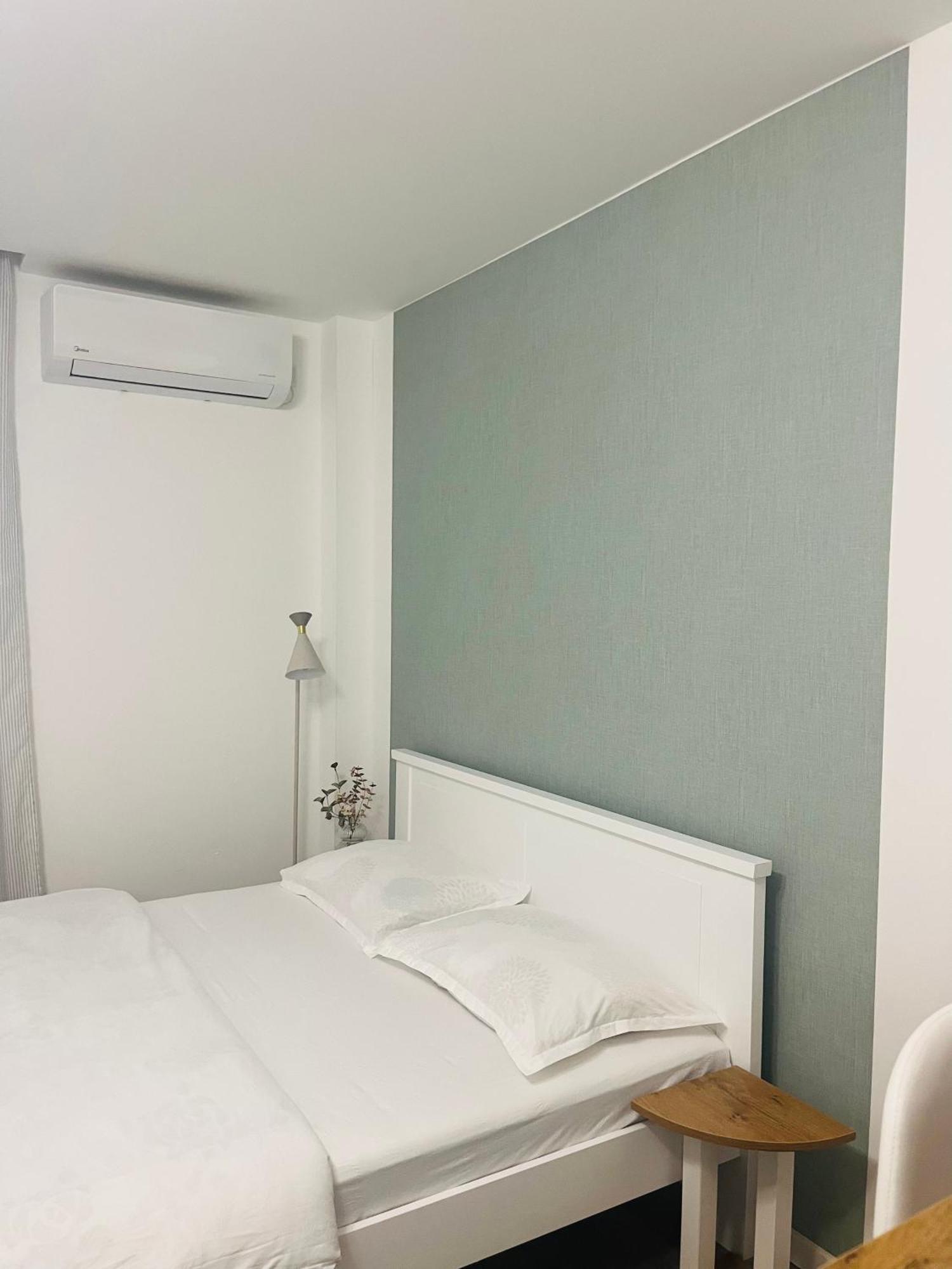Beoair Apartments Surčin Buitenkant foto
